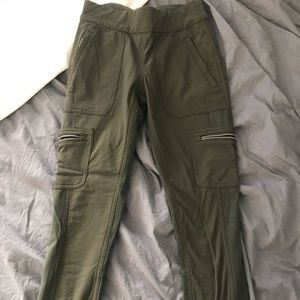 Athleta Green Legging